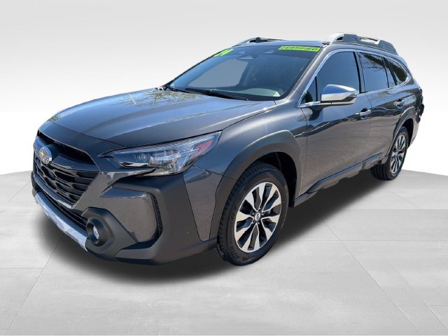 Used 2024 Subaru Outback Touring XT AWD/4WD image 3