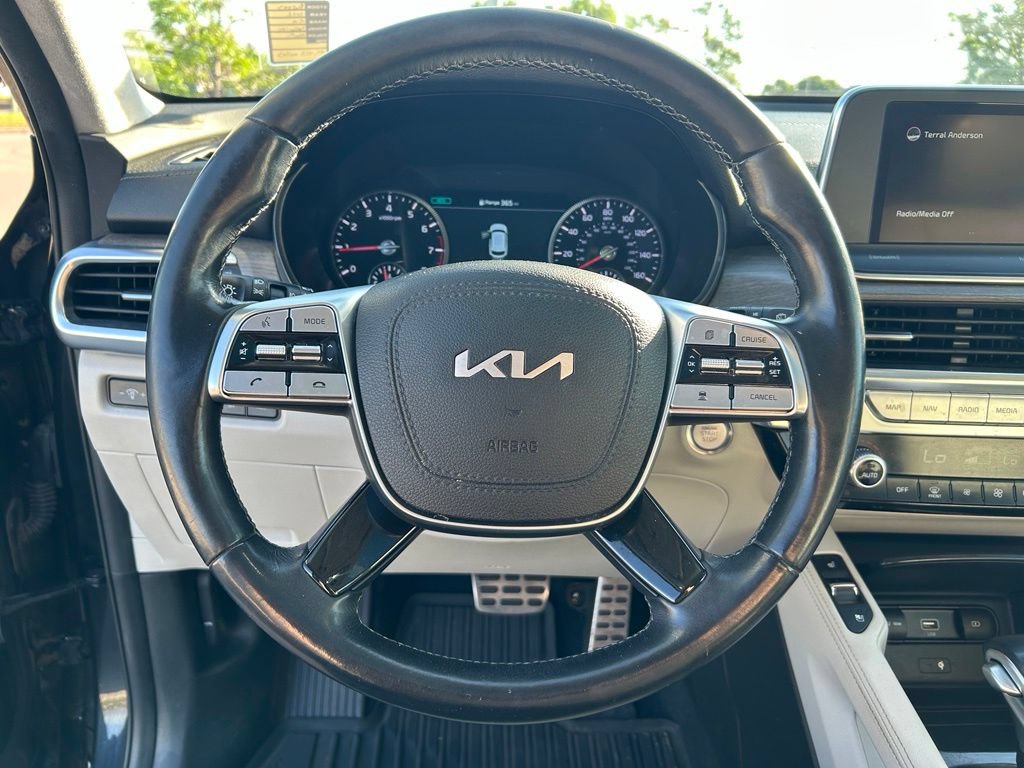 Used 2022 Kia Telluride SX w/ SX Prestige Package AWD/4WD image 22