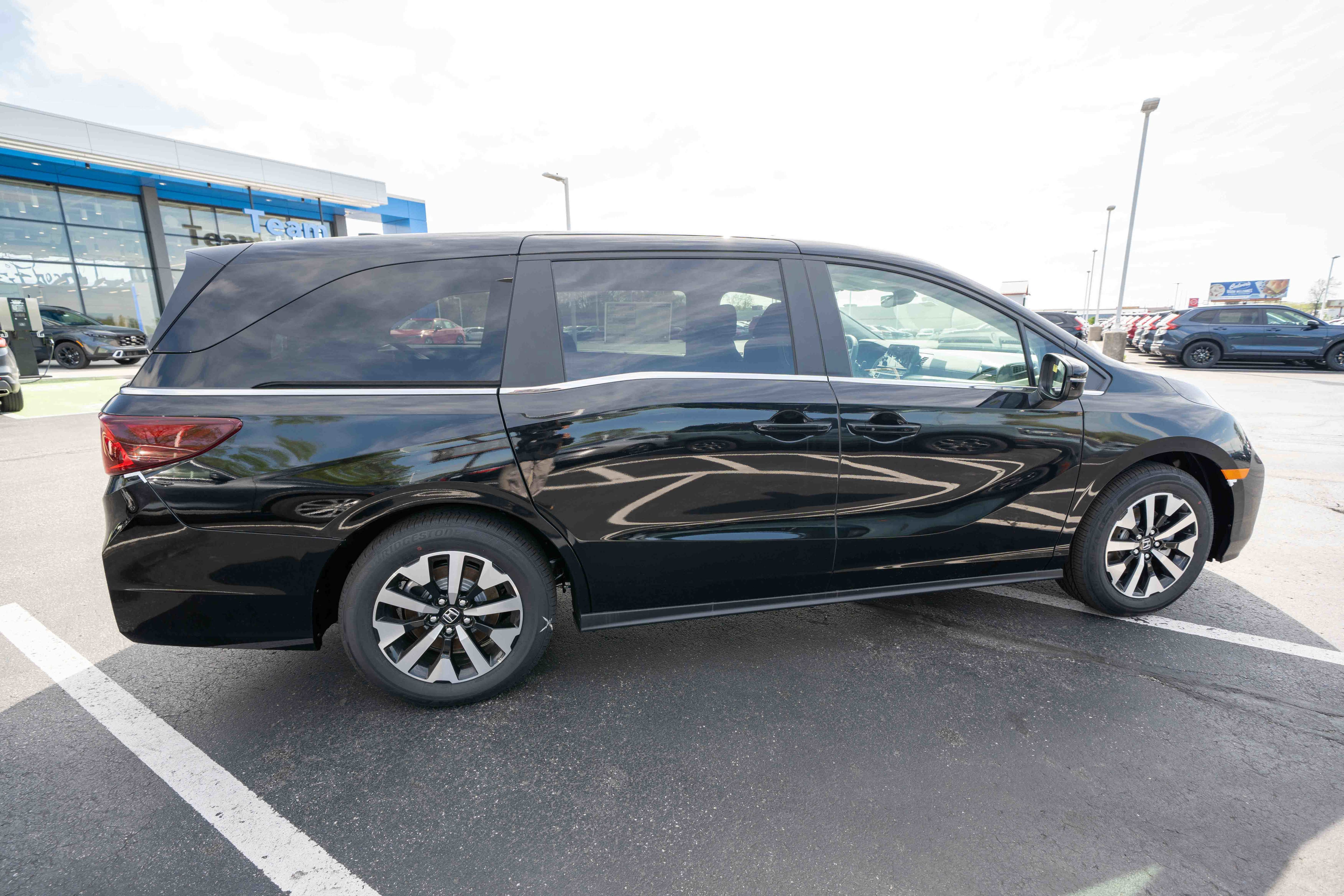 New 2026 Honda Odyssey EX-L image 6
