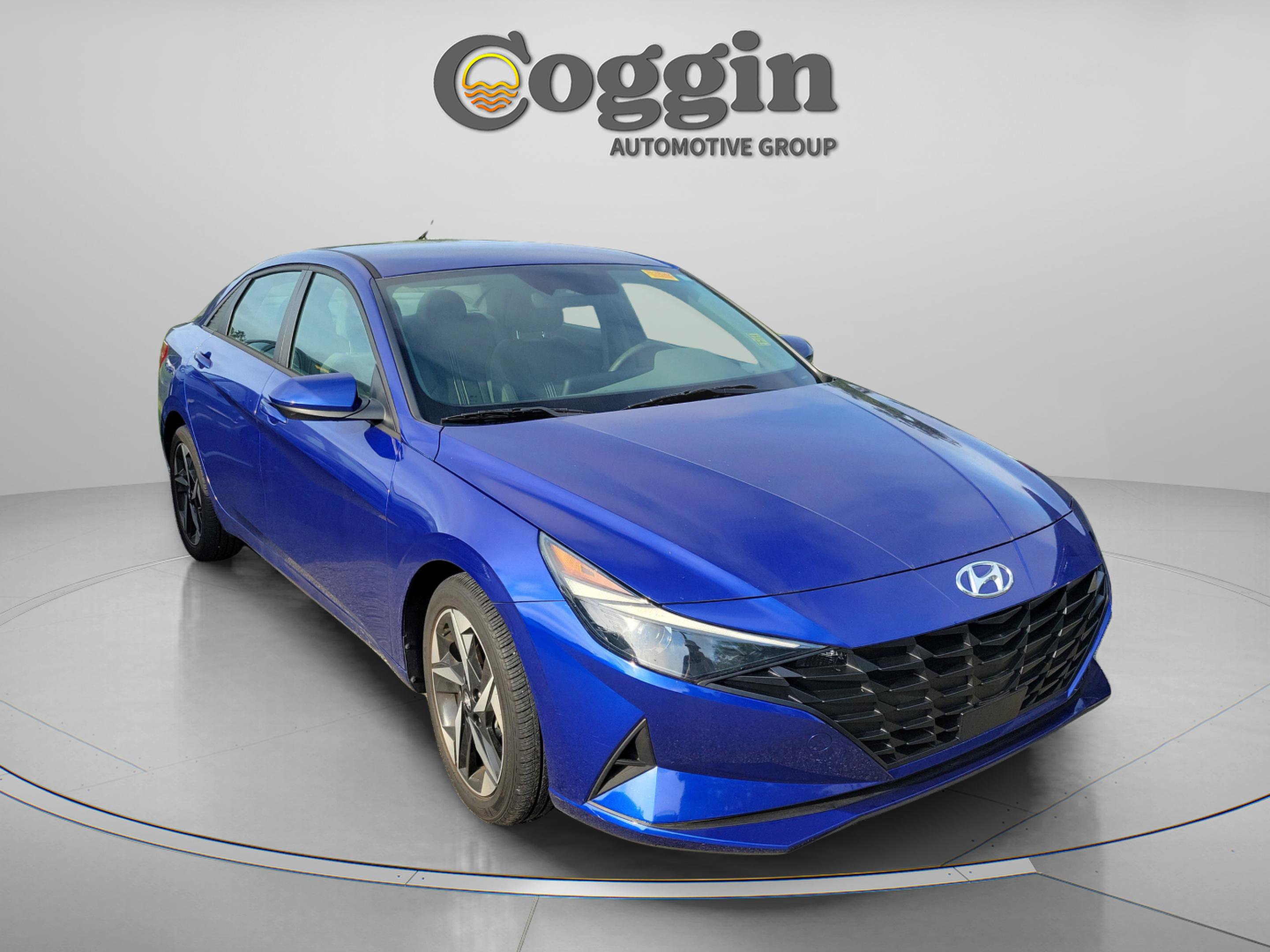 Used 2023 Hyundai Elantra SEL w/ Convenience Package FWD image 6