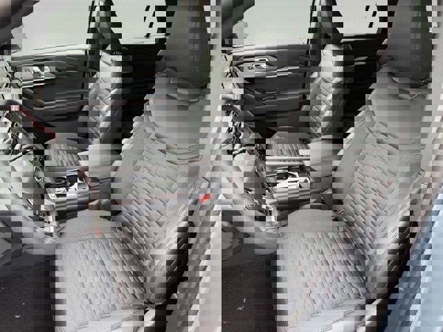 New 2026 Ford Explorer ST-Line w/ ST-Line Street Pack image 9