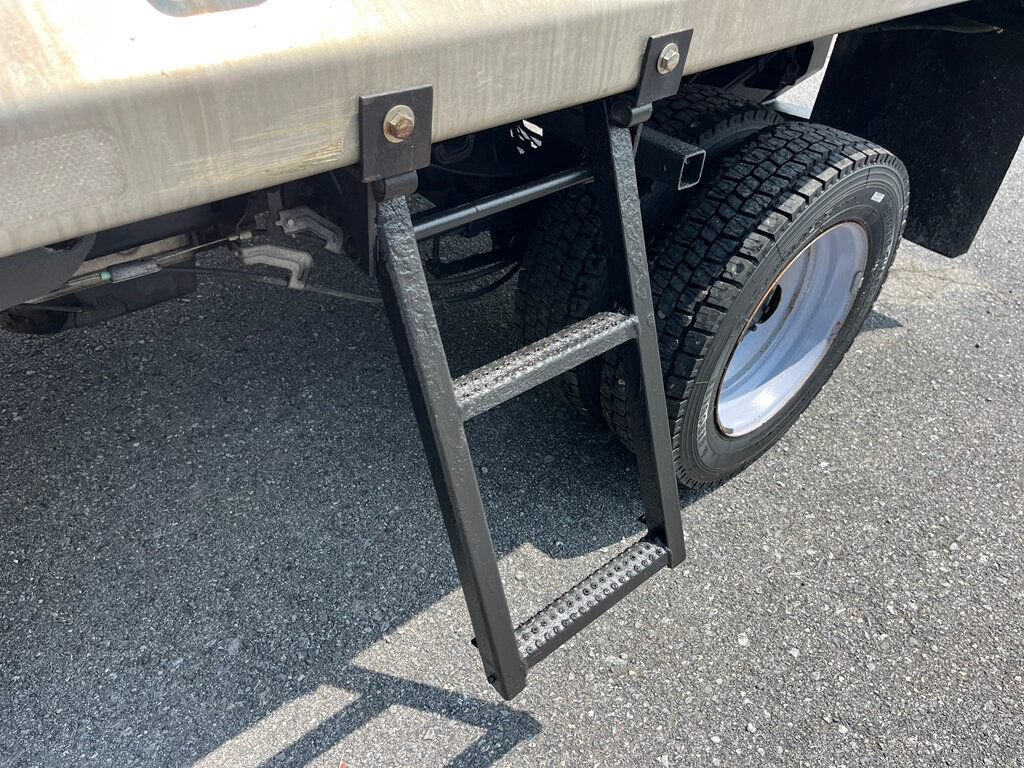 Used 2019 Ford F550 4x4 Regular Cab Super Duty image 9