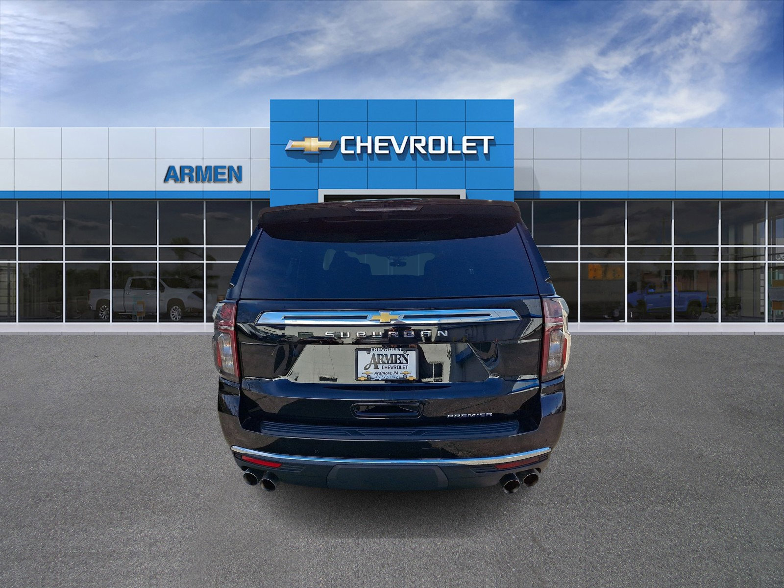 Certified 2024 Chevrolet Suburban Premier AWD/4WD image 6