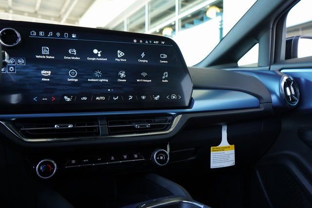 New 2025 Chevrolet Equinox EV LT image 20
