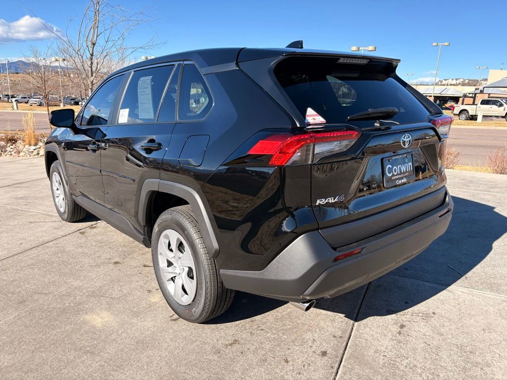 Used 2025 Toyota RAV4 LE image 5