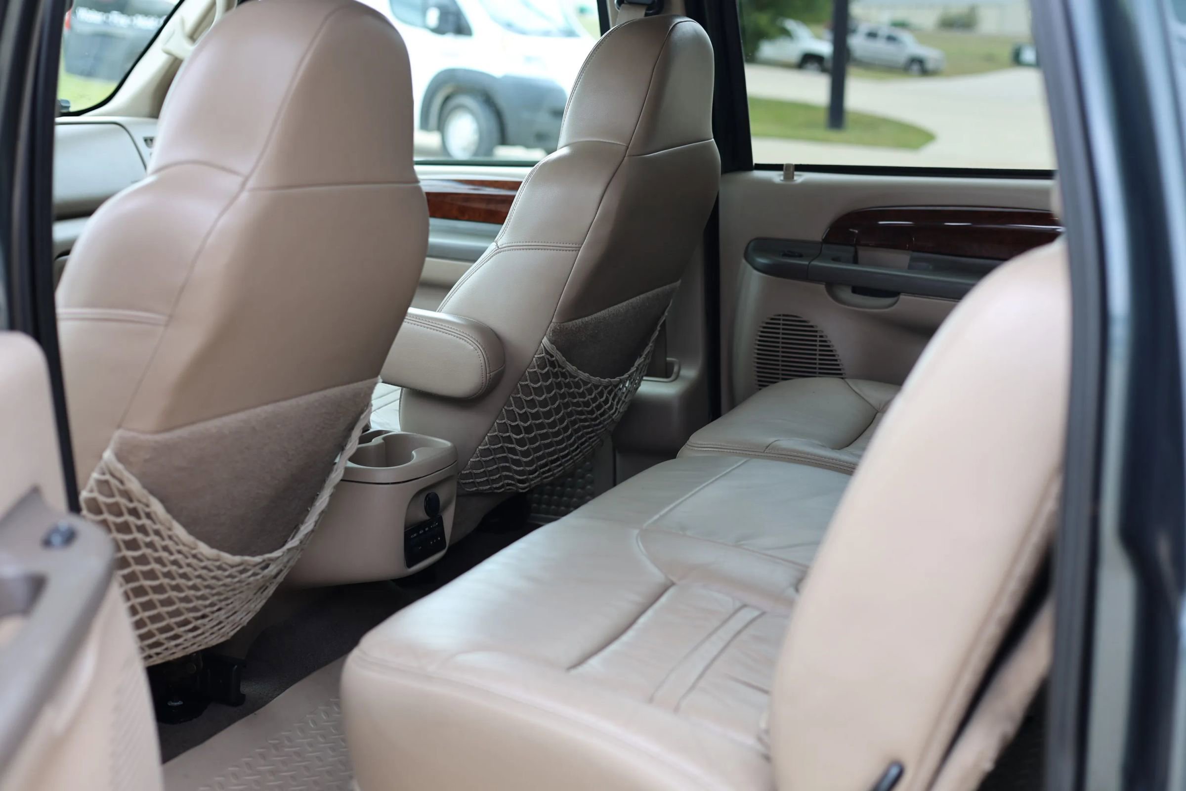 Used 2000 Ford Excursion Limited image 19