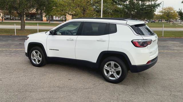 Used 2023 Jeep Compass Latitude image 6