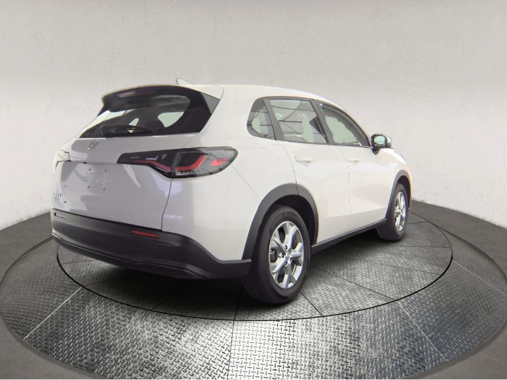 Used 2025 Honda HR-V LX image 2