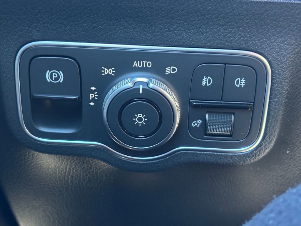 New 2026 Mercedes-Benz GLA 250 4MATIC image 23