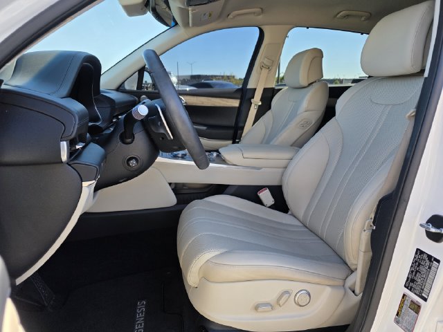 Used 2024 Genesis GV80 2.5T AWD/4WD image 14