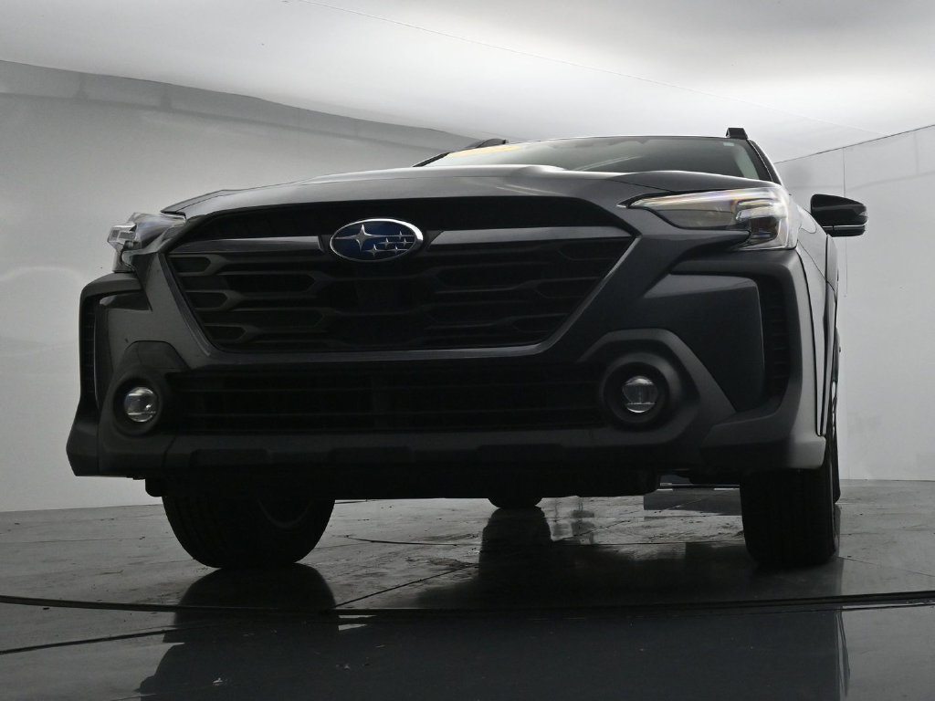 Used 2023 Subaru Outback Premium AWD/4WD image 33