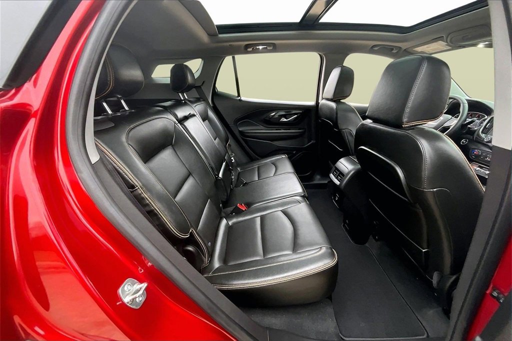 Used 2024 GMC Terrain AT4 w/ Infotainment Package II image 29