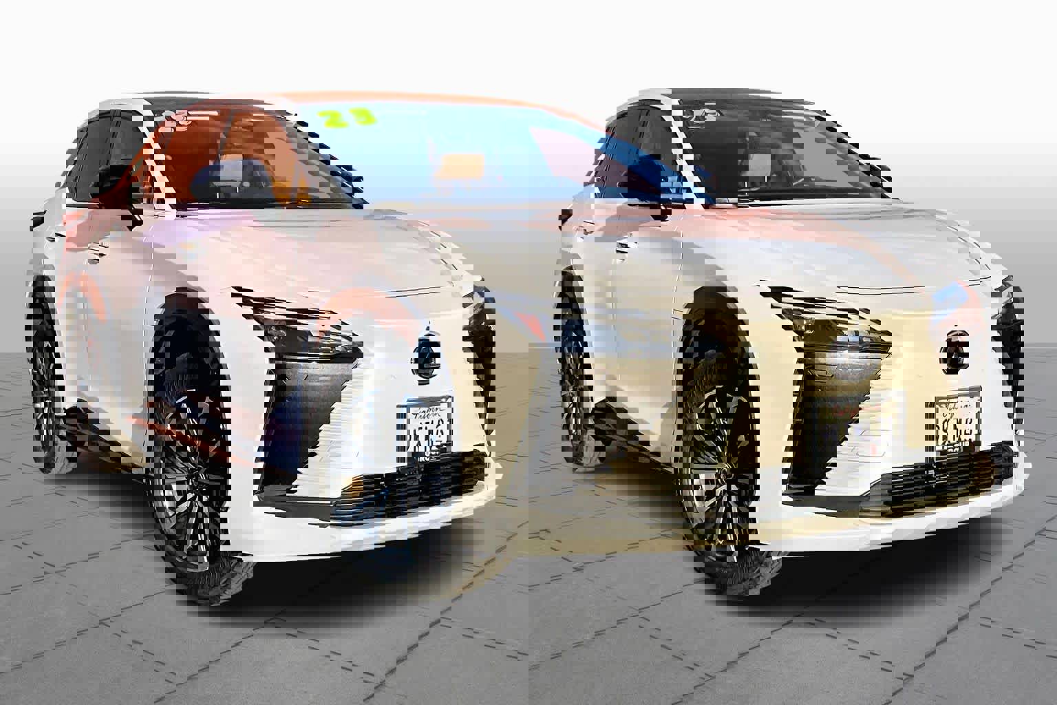 Used 2023 Lexus RZ 450e Premium image 2