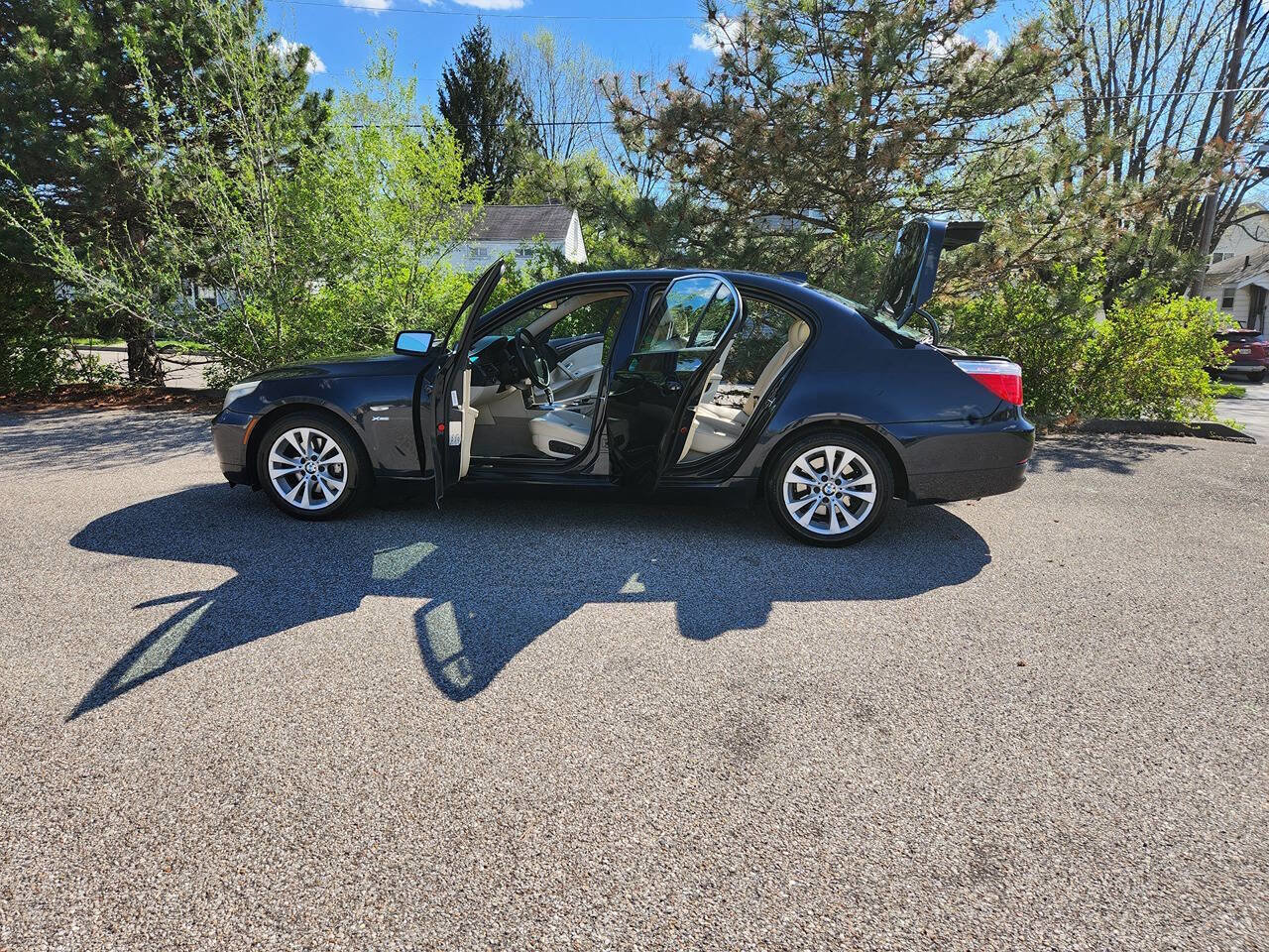 Used 2010 BMW 535i xDrive Sedan image 10