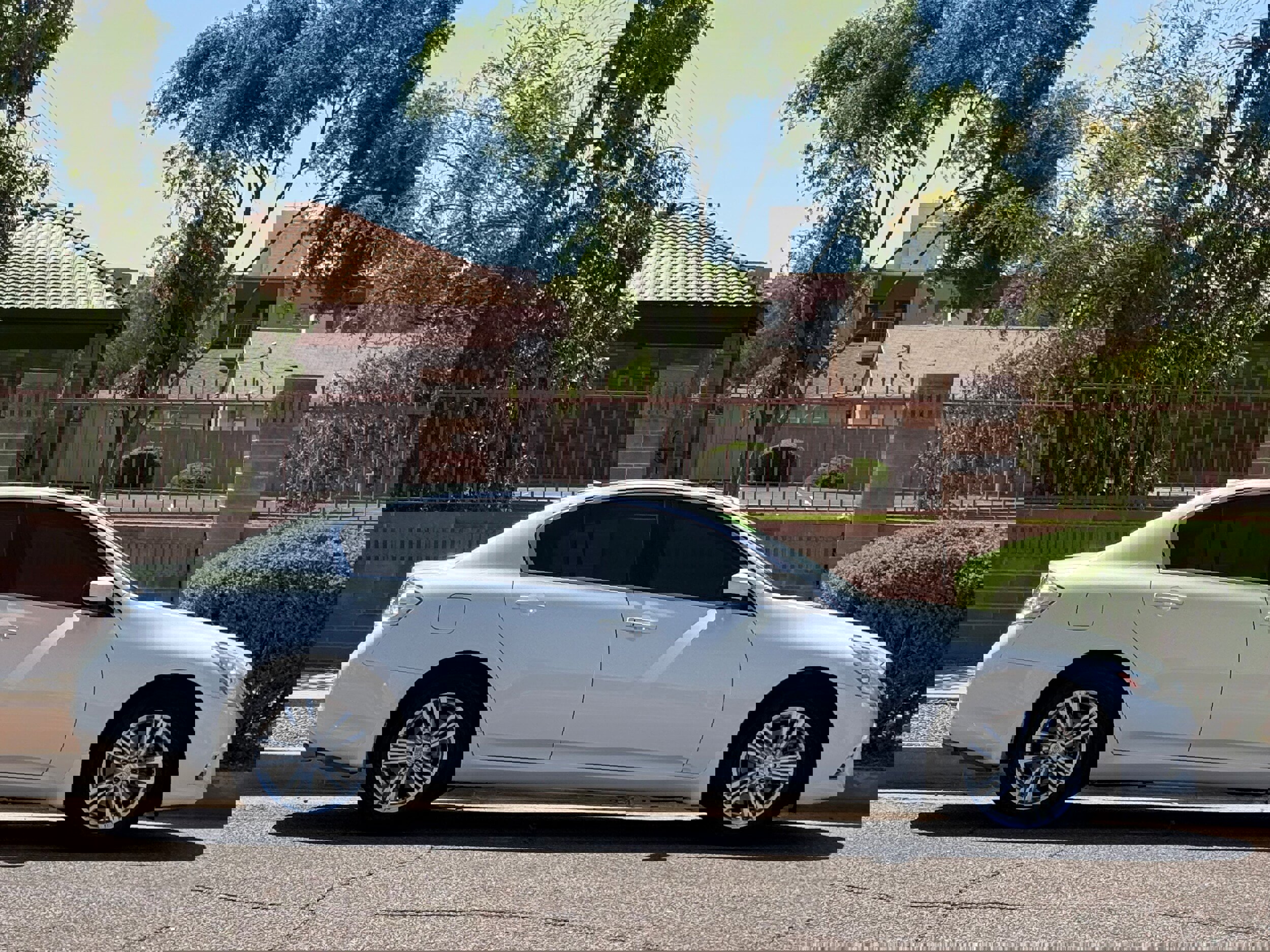 Used 2013 INFINITI G37 x Sedan w/ Premium Pkg image 9