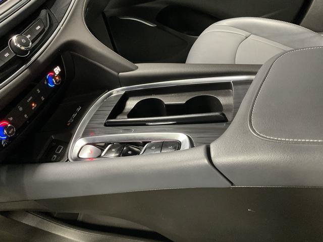 Used 2024 Buick Enclave Essence w/ Experience Buick Package FWD image 25