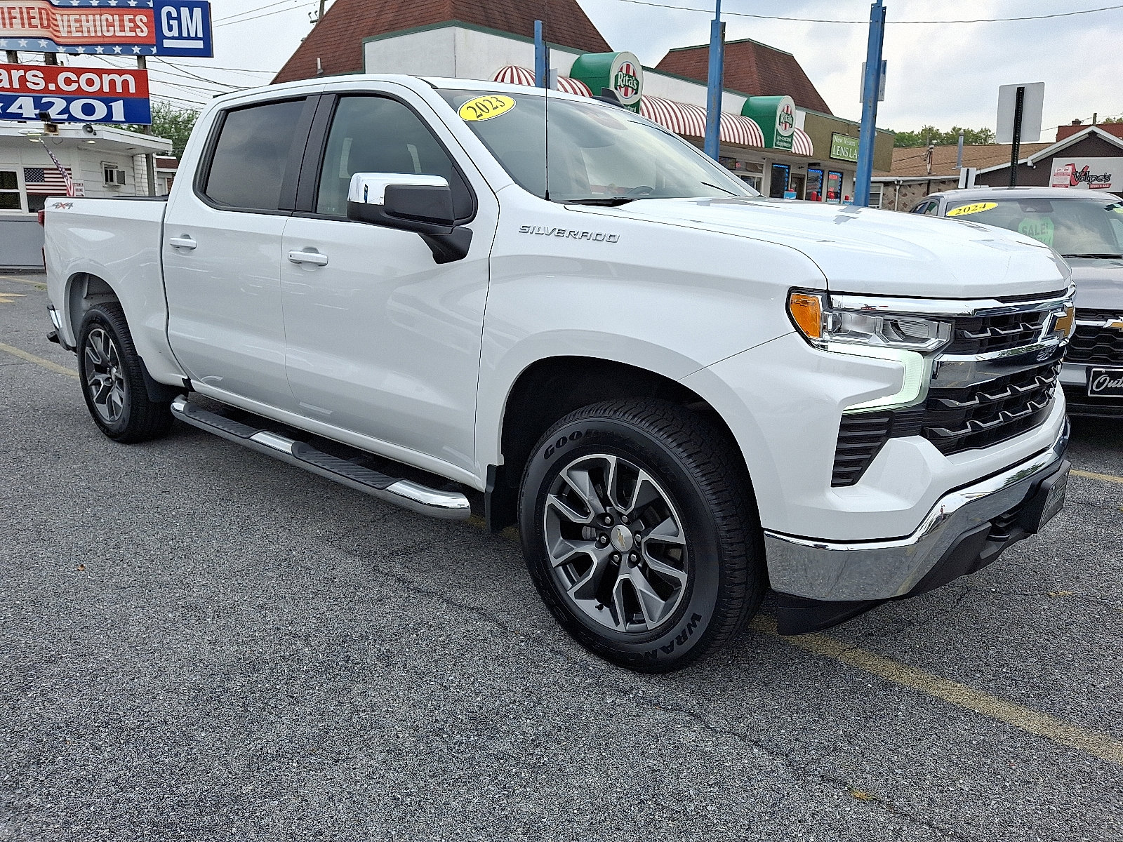 Used 2023 Chevrolet Silverado 1500 LT image 5