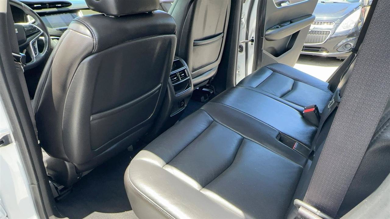 Used 2017 Cadillac XT5 Luxury FWD image 30