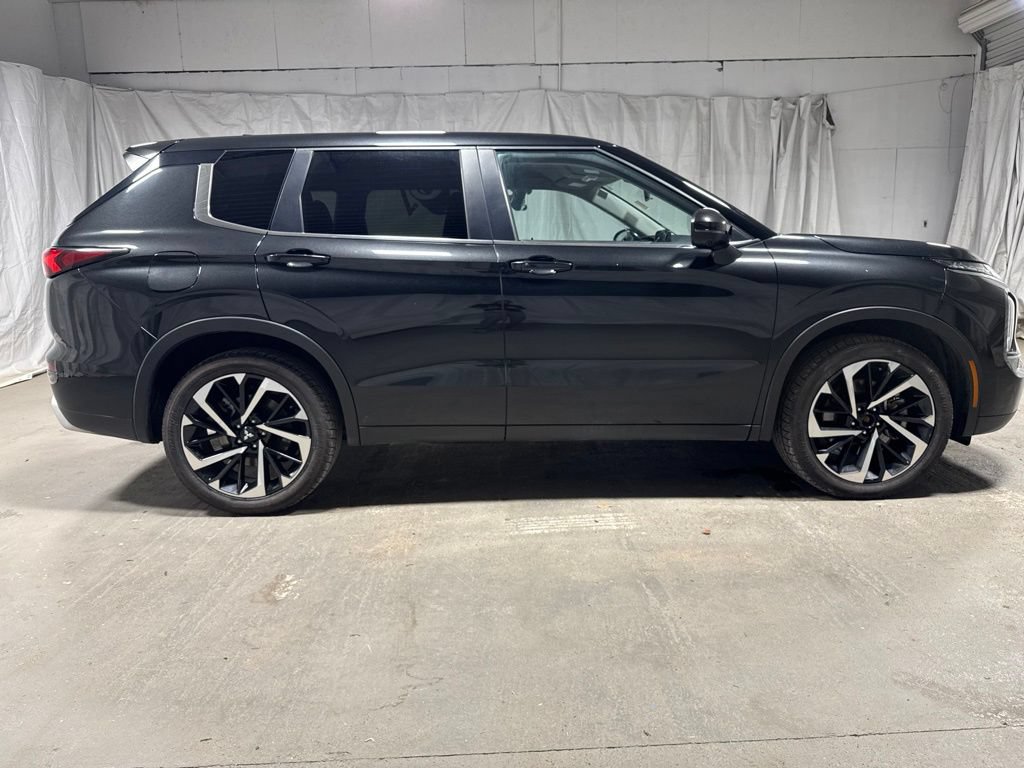 Used 2024 Mitsubishi Outlander SE FWD image 8