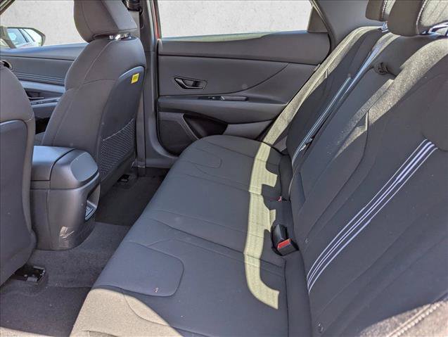 New 2026 Hyundai Elantra SEL Sport FWD image 23