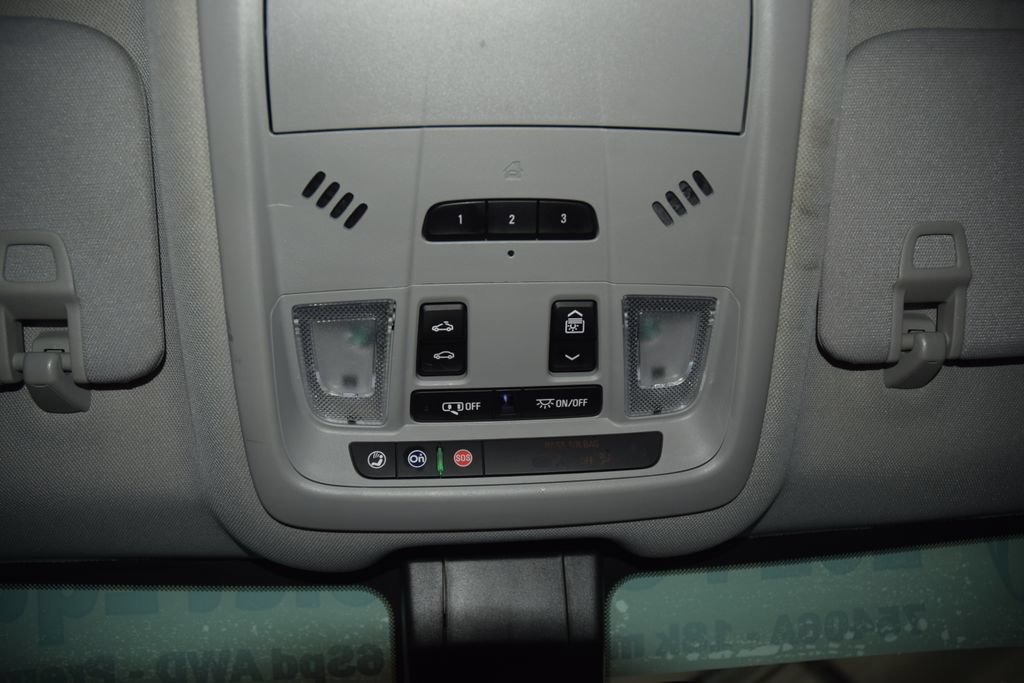 Used 2024 Chevrolet Equinox Premier AWD/4WD image 53