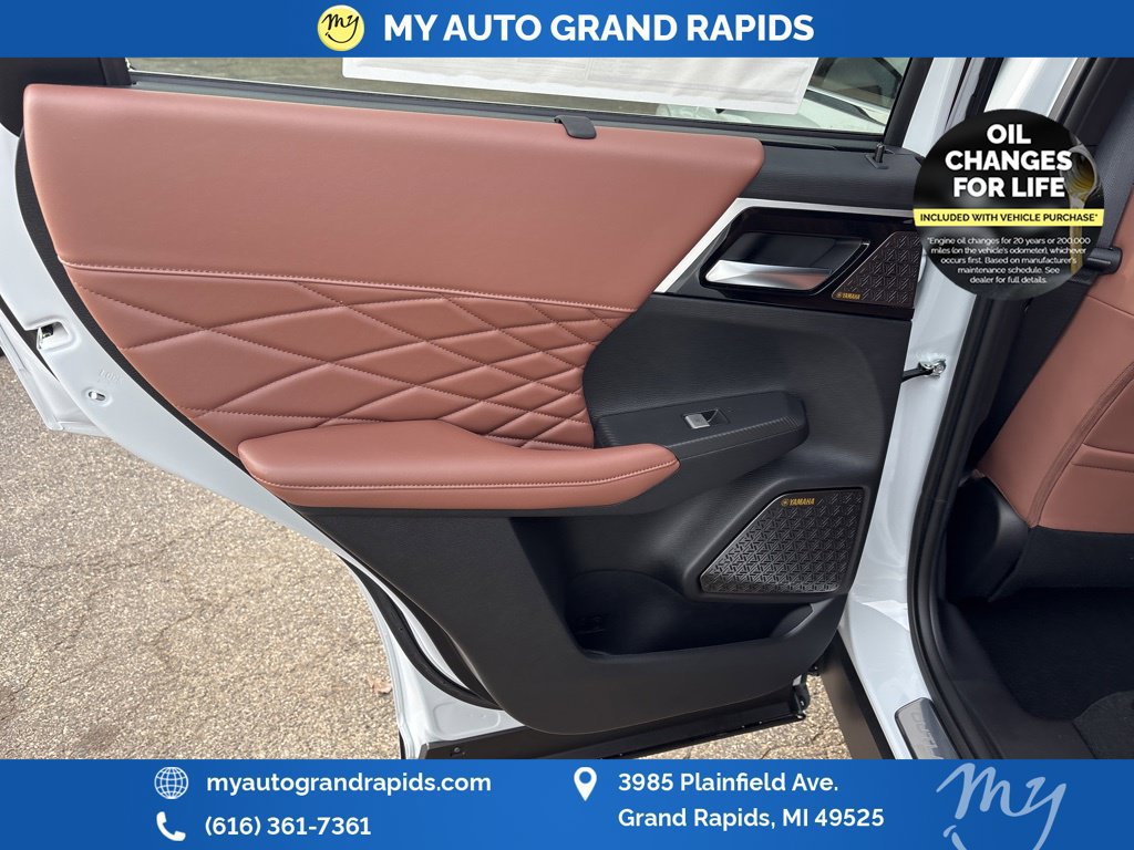 Used 2026 Mitsubishi Outlander SEL AWD/4WD image 10