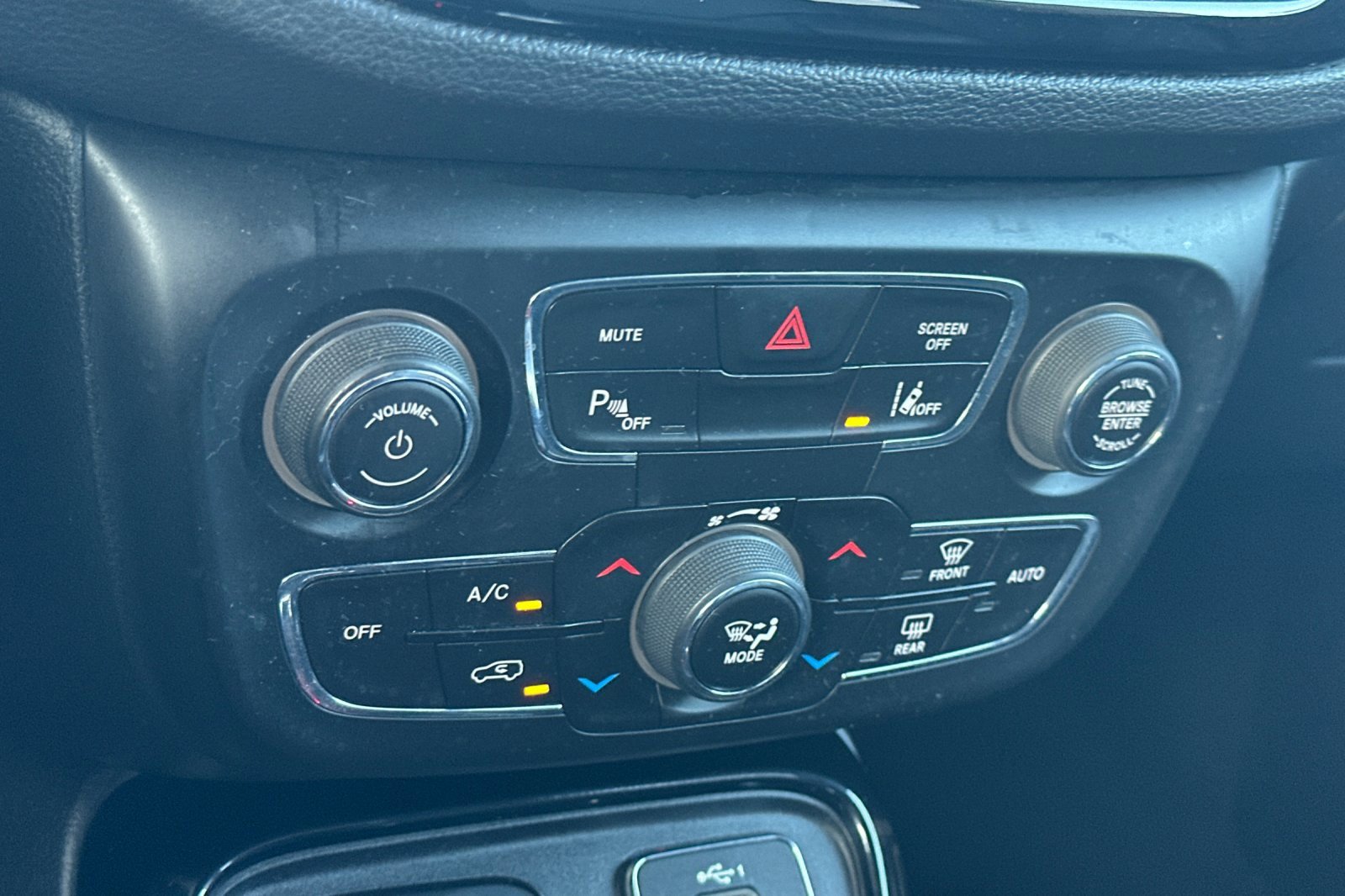 Used 2021 Jeep Compass Limited image 22