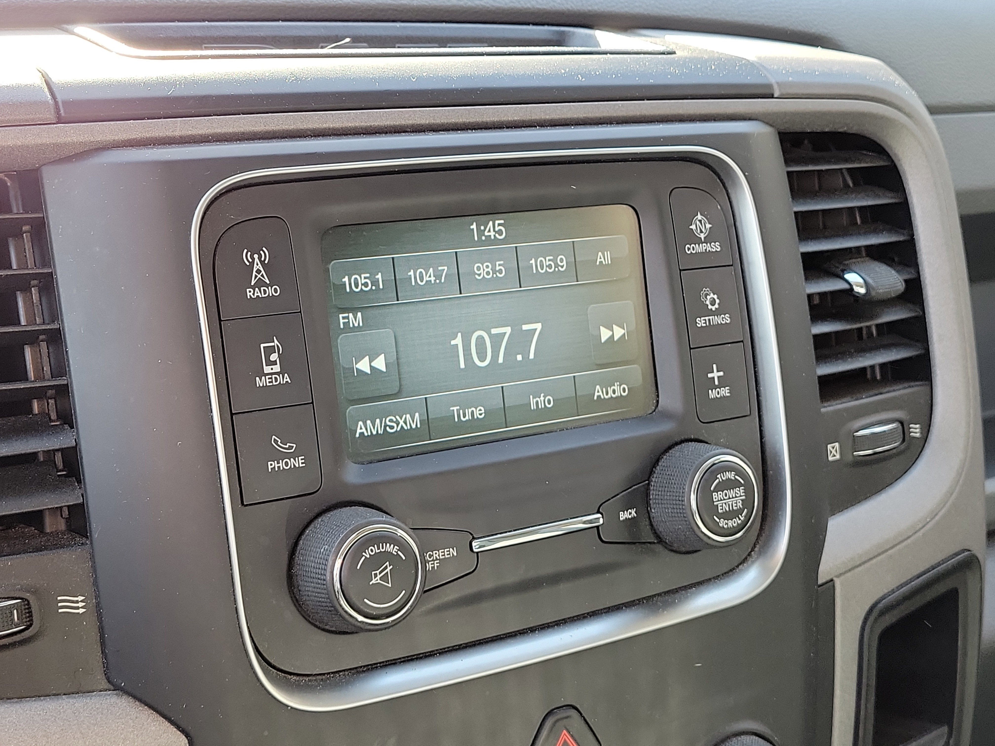 Used 2016 RAM 1500 Express image 20