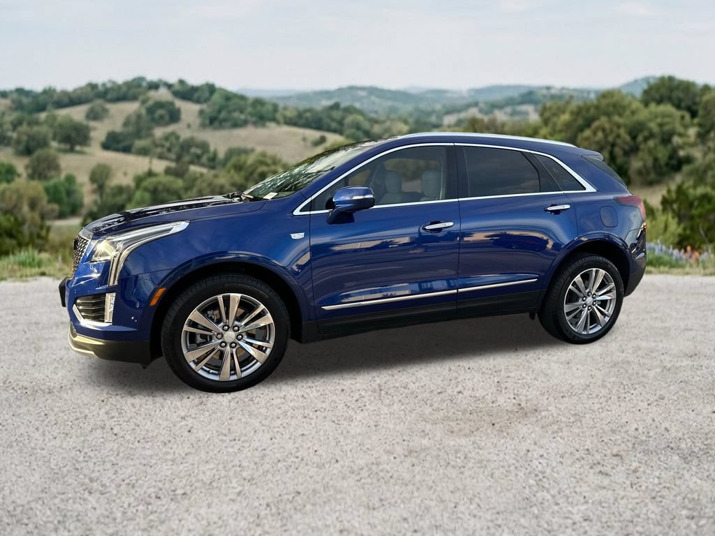 Used 2024 Cadillac XT5 Premium Luxury w/ Technology Package FWD image 4