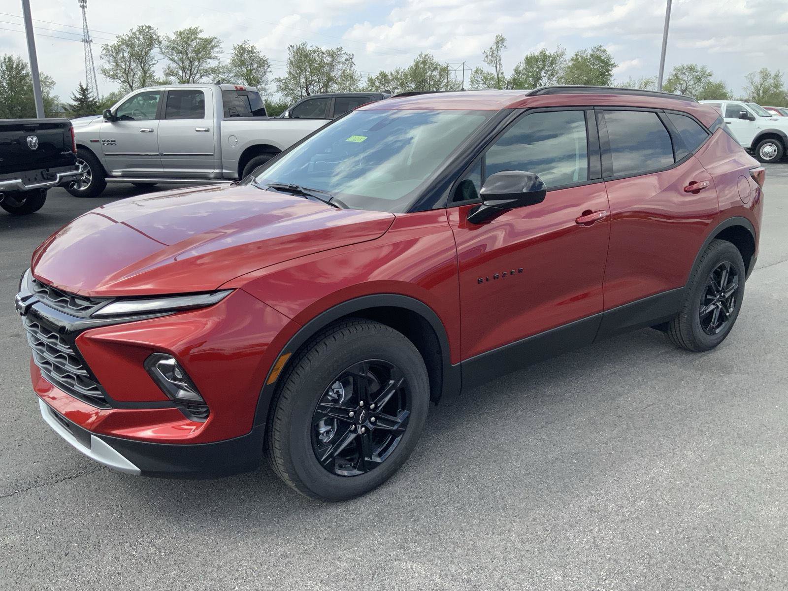 New 2026 Chevrolet Blazer LT w/ Convenience Package AWD/4WD image 4