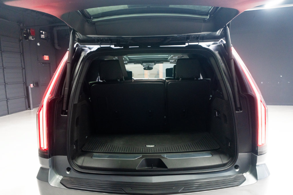 Used 2025 Cadillac Escalade V w/ LPO, ONYX Package AWD/4WD image 54