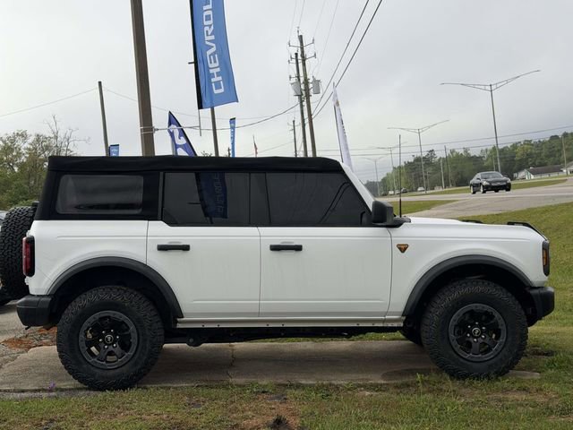 Used 2022 Ford Bronco Badlands image 9