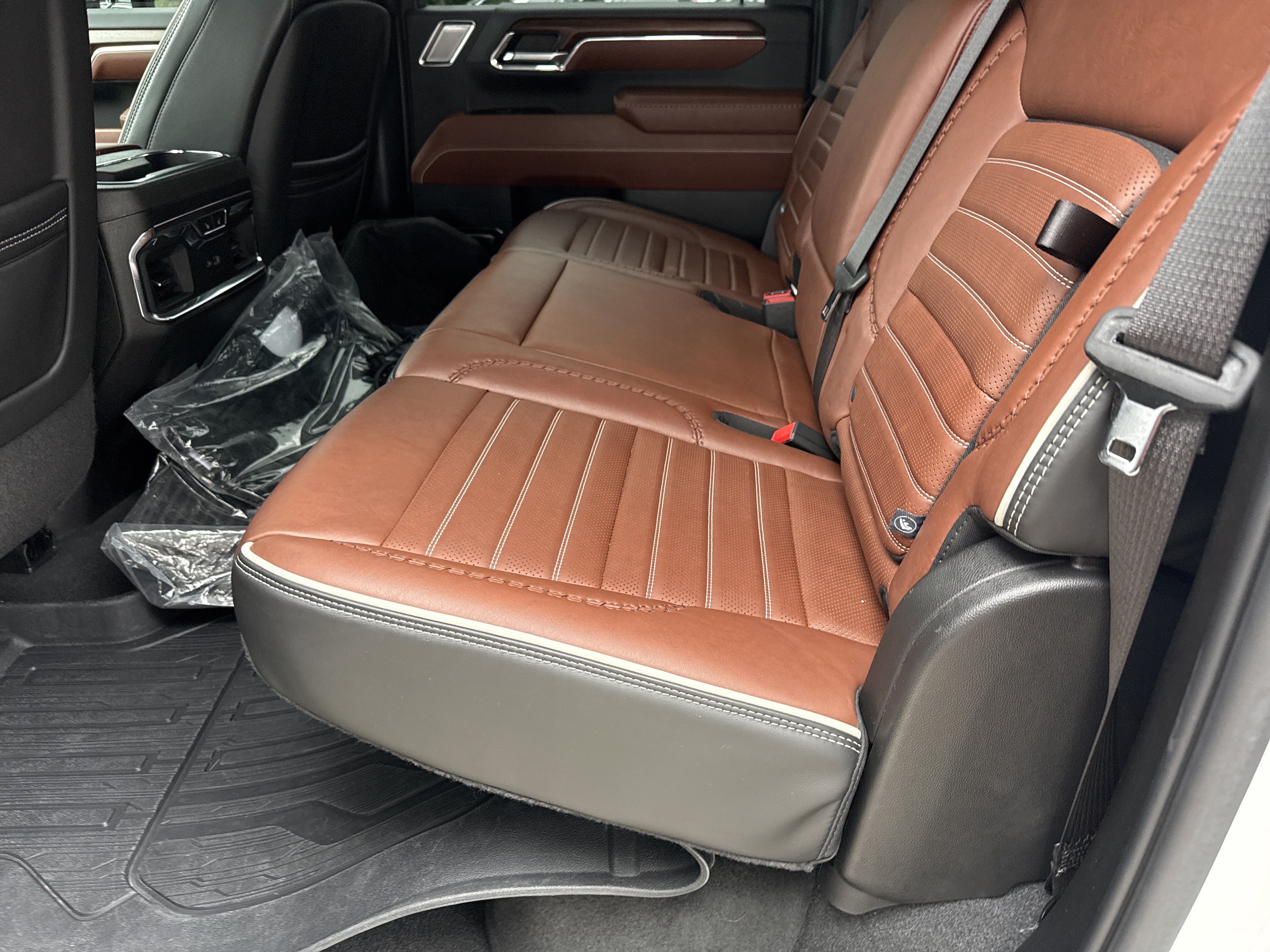 Used 2024 GMC Sierra 2500 Denali Ultimate AWD/4WD image 19