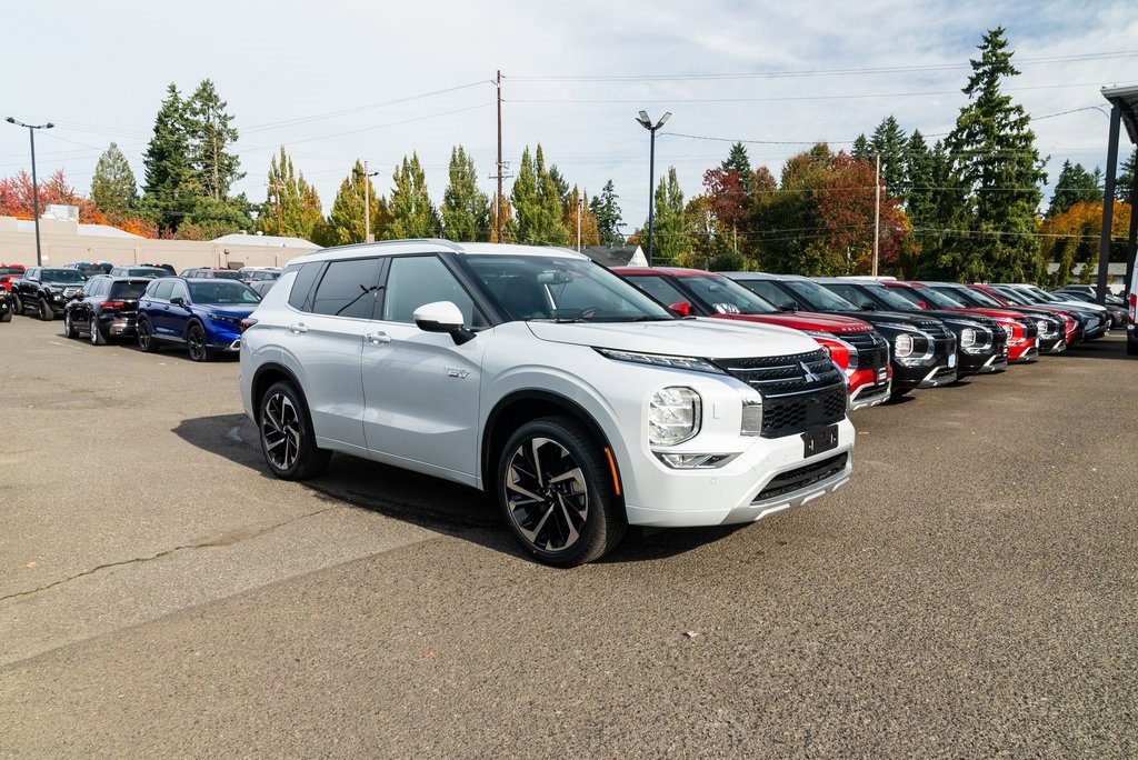 New 2025 Mitsubishi Outlander SEL image 26