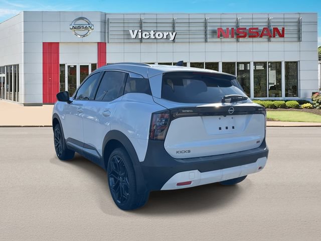 New 2026 Nissan Kicks SR w/ SR Premium Package FWD image 5