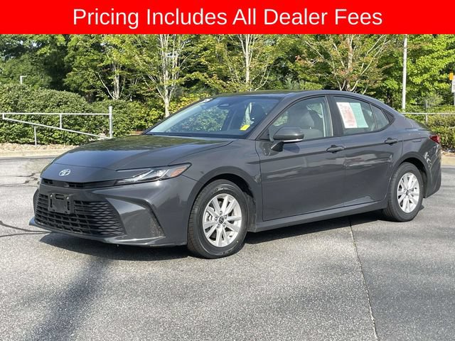 Used 2025 Toyota Camry LE FWD image 1