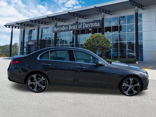 Used 2025 Mercedes-Benz C 300 Sedan image 3