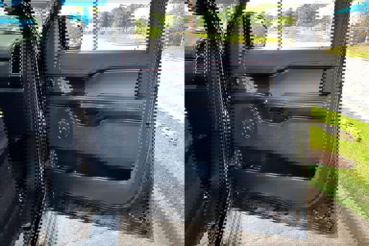 Used 2019 Ford Expedition Max Limited w/ Equipment Group 303A AWD/4WD image 23