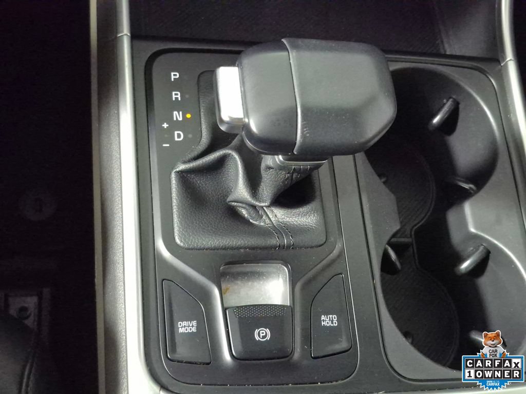 Used 2025 Kia Carnival FWD image 20