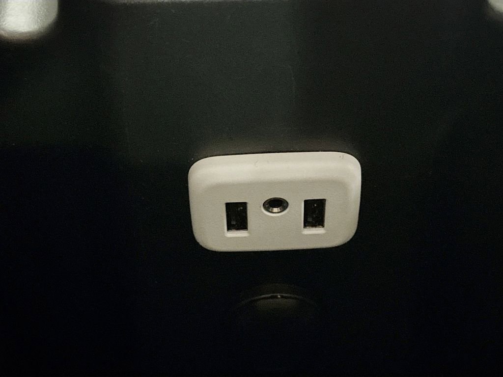 Used 2019 Buick Envision Essence image 17