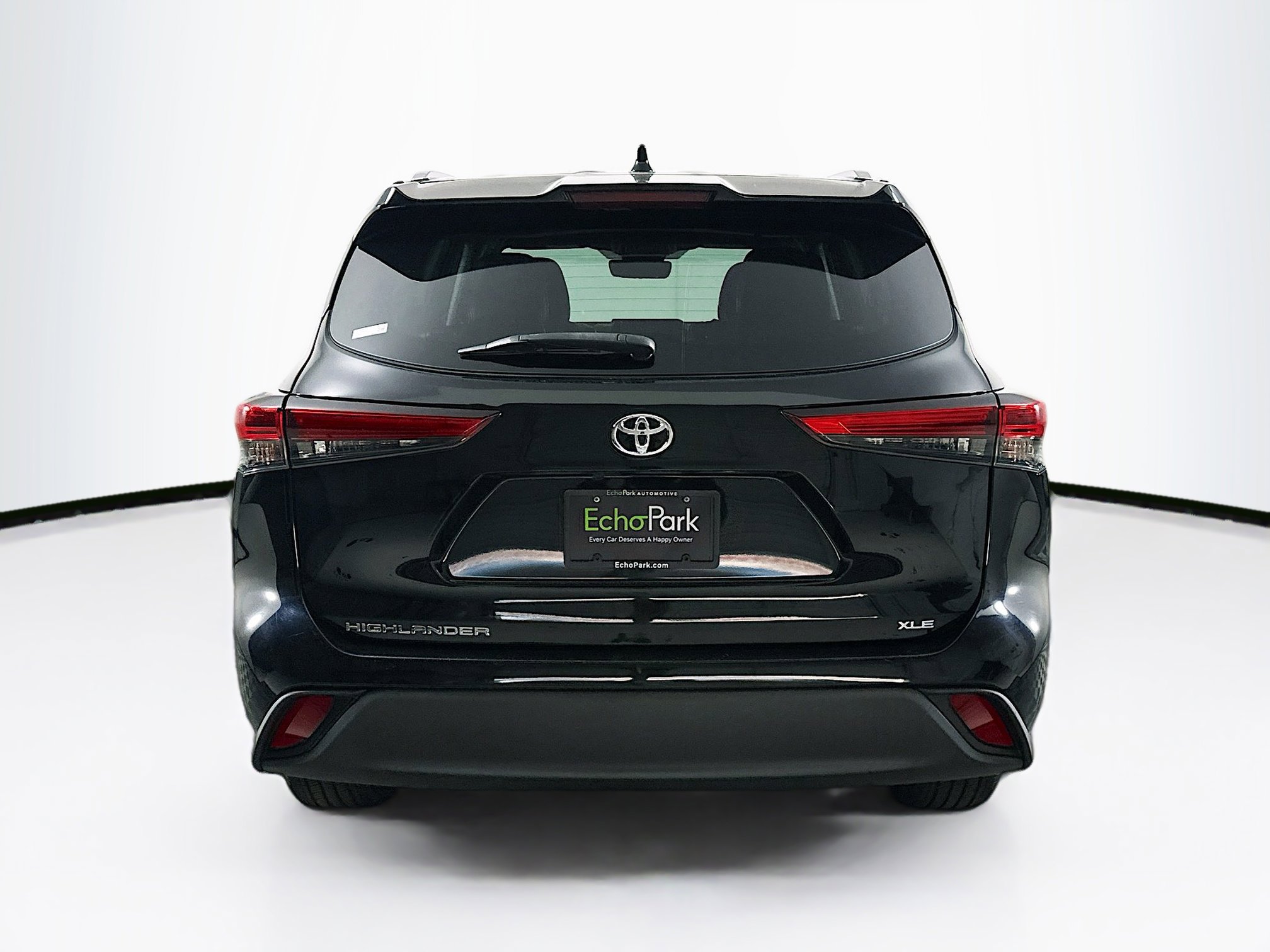 Used 2021 Toyota Highlander XLE FWD image 7