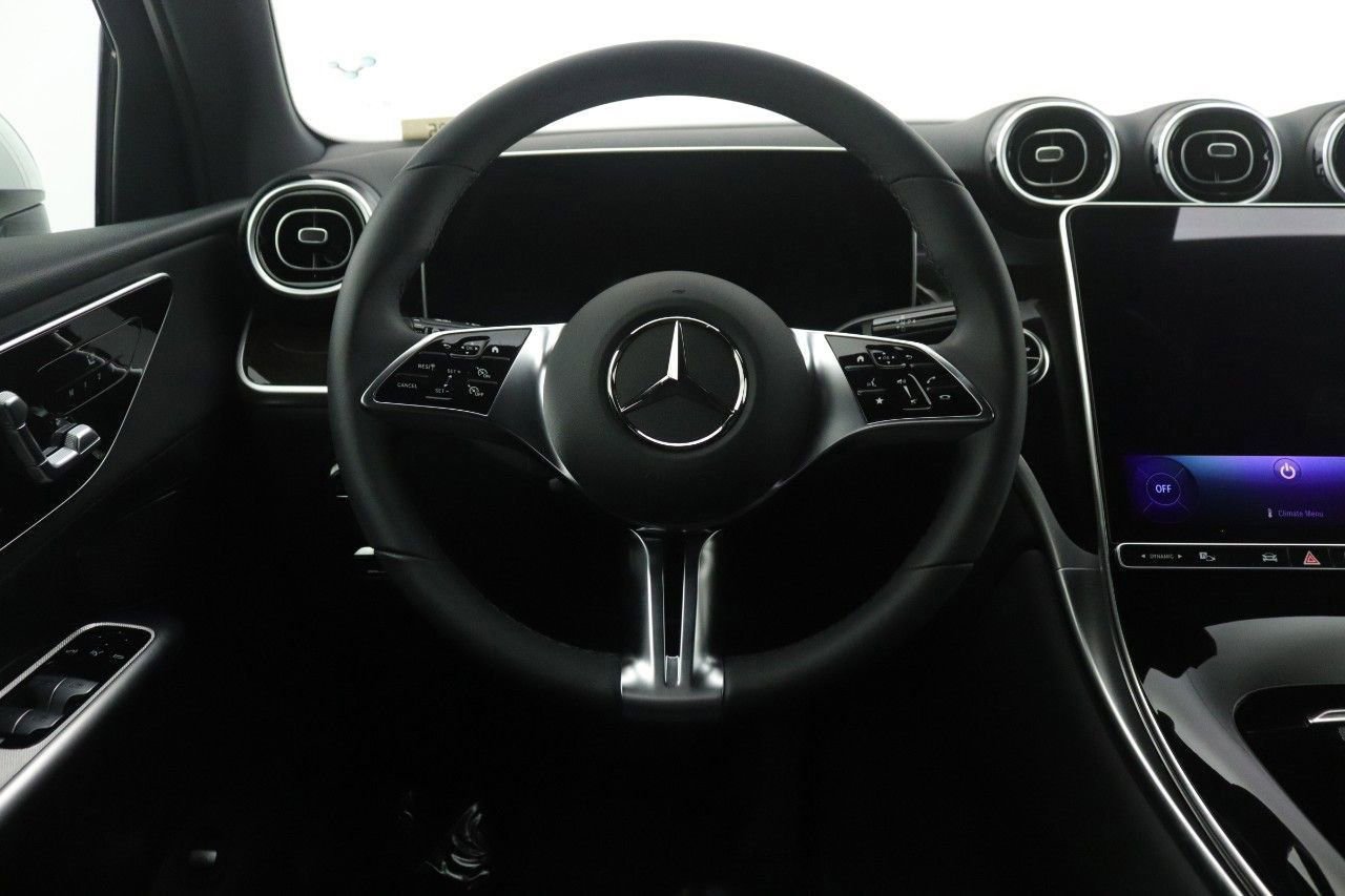 Certified 2026 Mercedes-Benz GLC 300 image 10