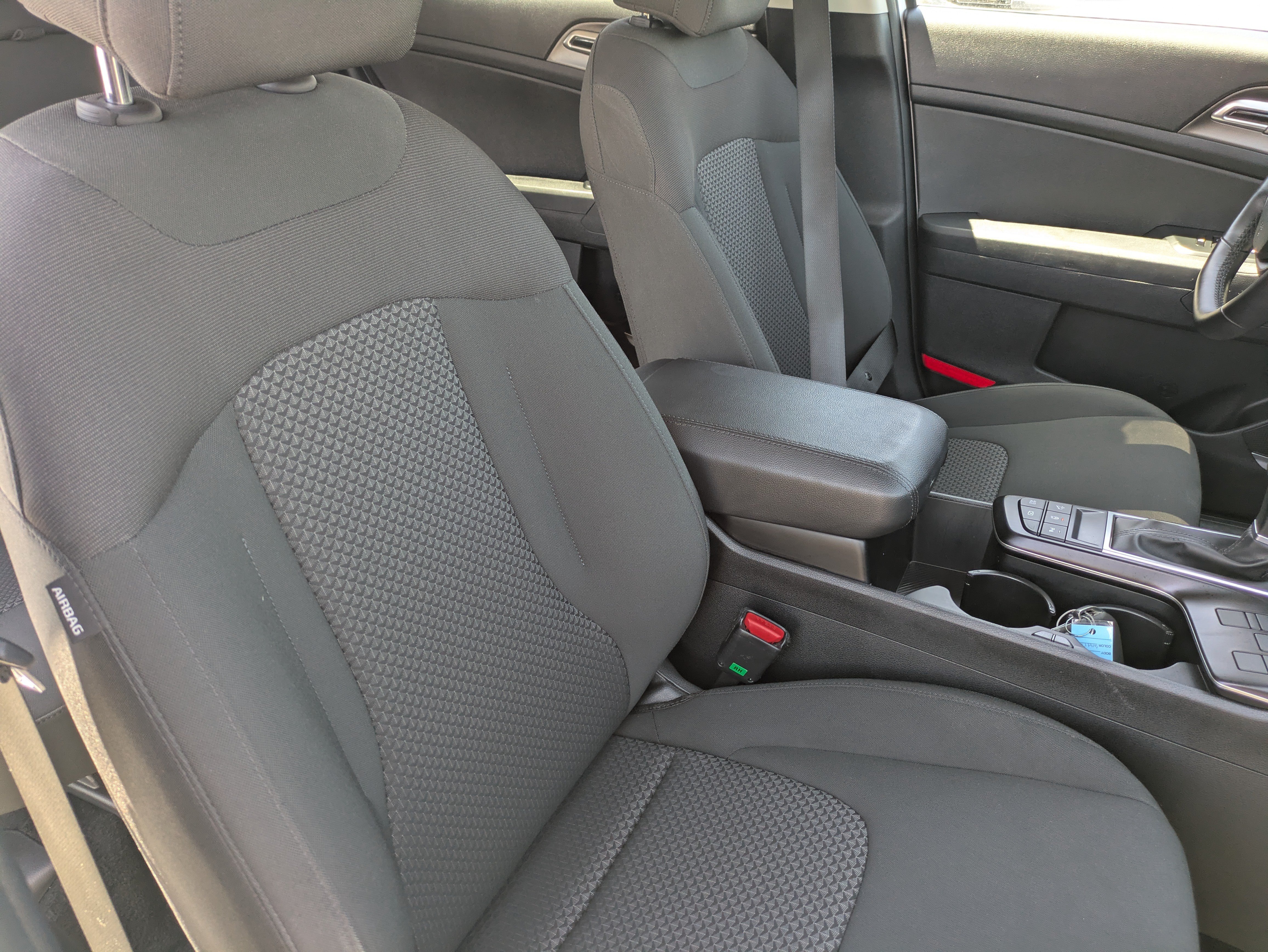 Certified 2026 Kia Sportage LX FWD image 11