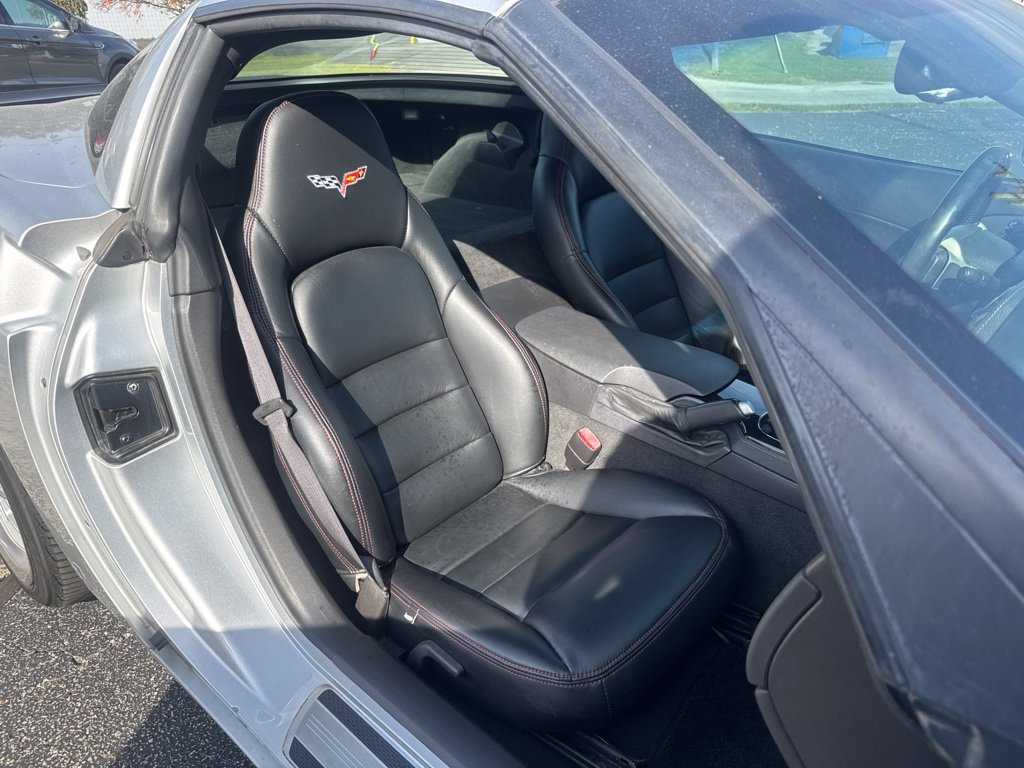 Used 2009 Chevrolet Corvette Coupe RWD image 16