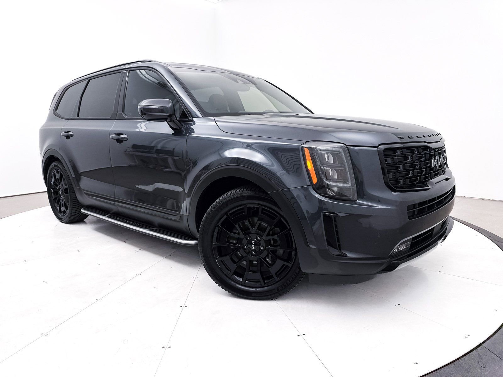 Used 2022 Kia Telluride SX w/ SX Prestige Package image 1