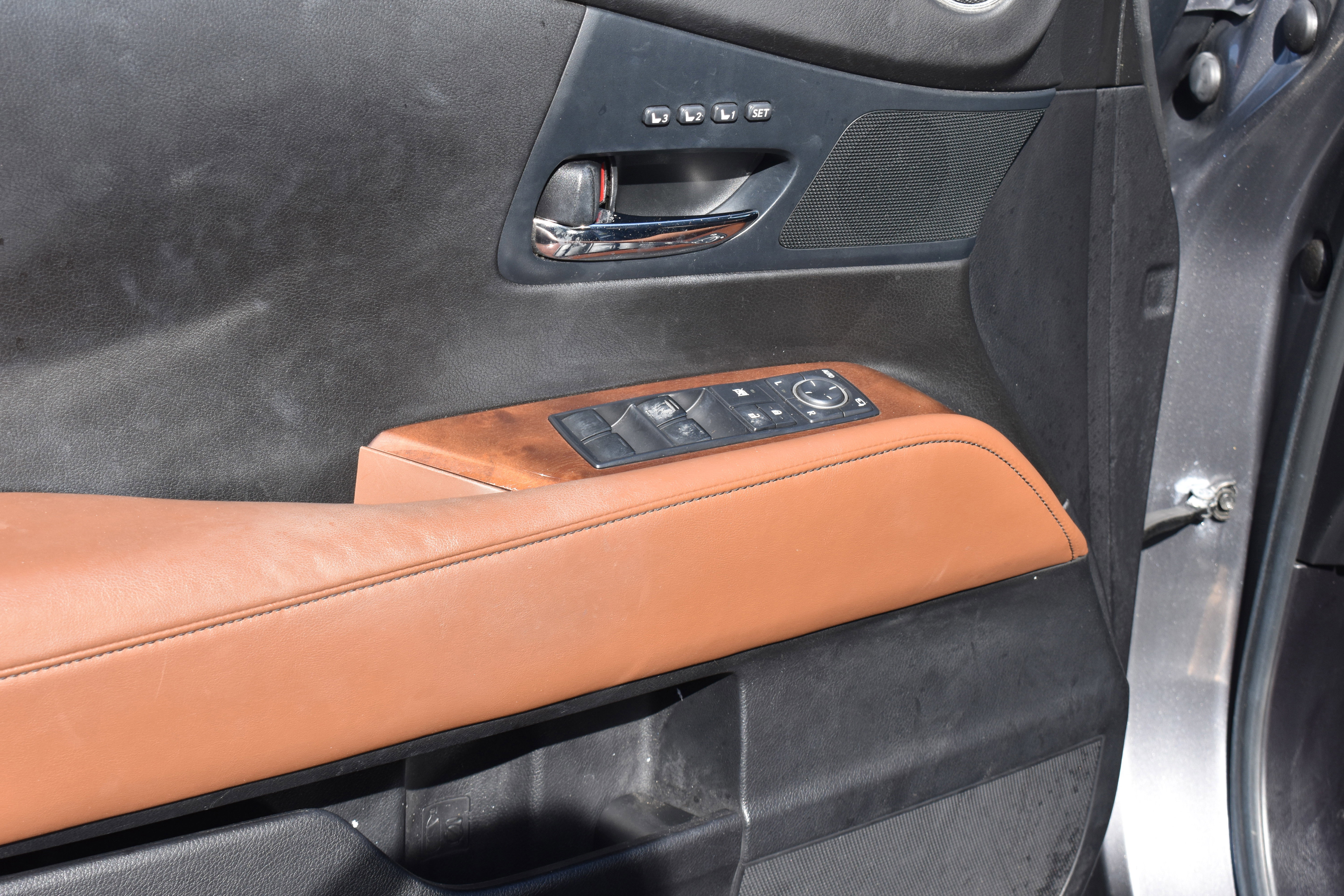 Used 2013 Lexus RX 350 FWD w/ Premium Pkg image 24