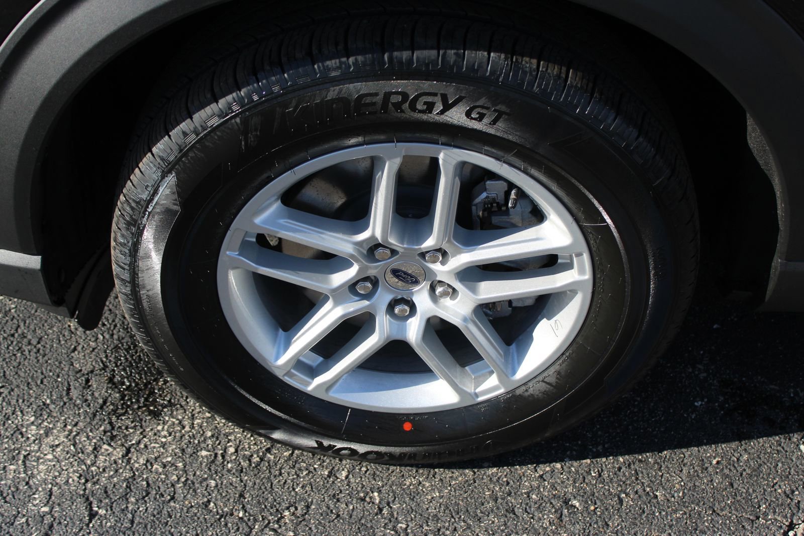 New 2026 Ford Explorer Active image 2