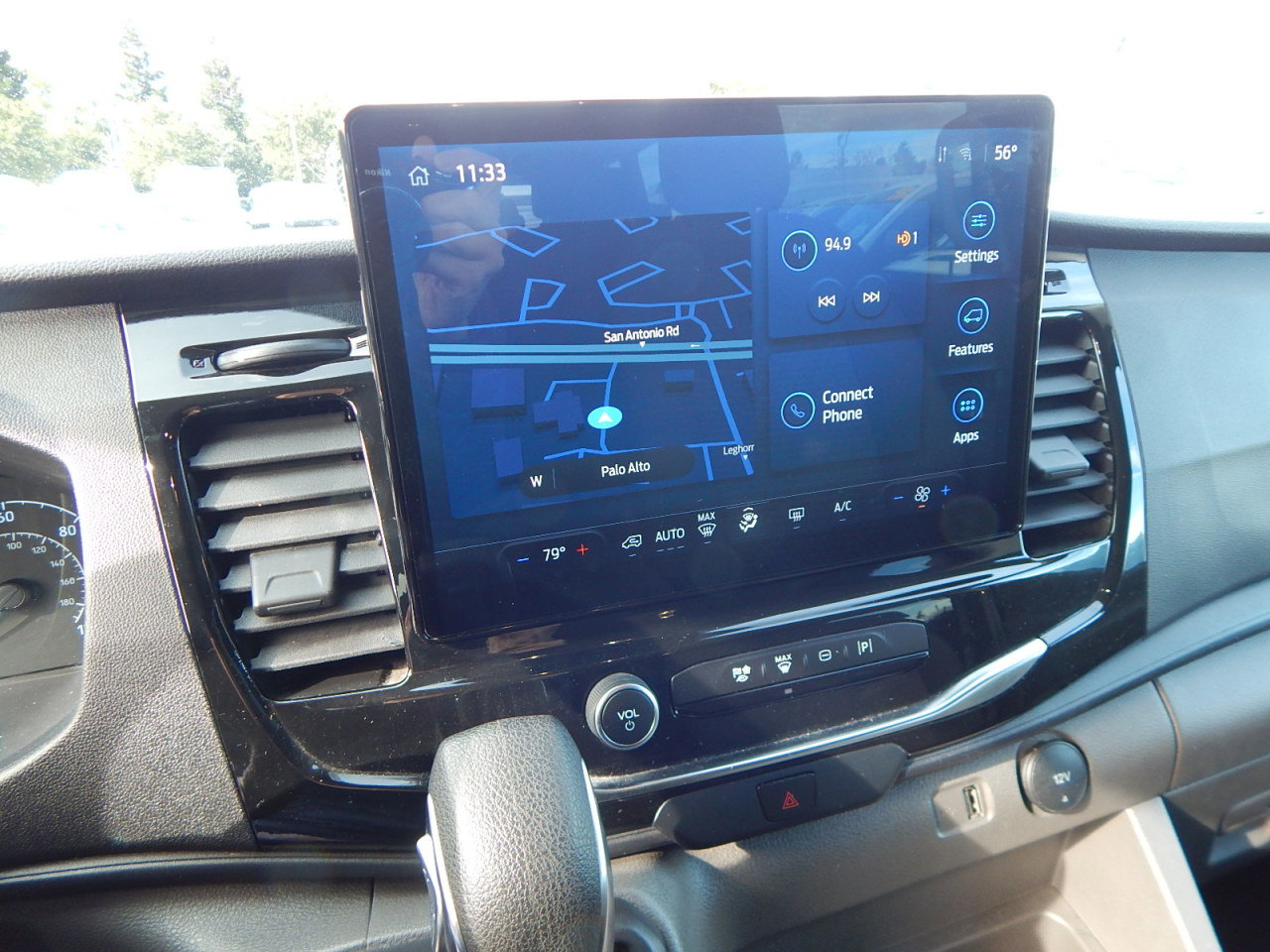 Used 2023 Ford Transit 350 XLT image 3