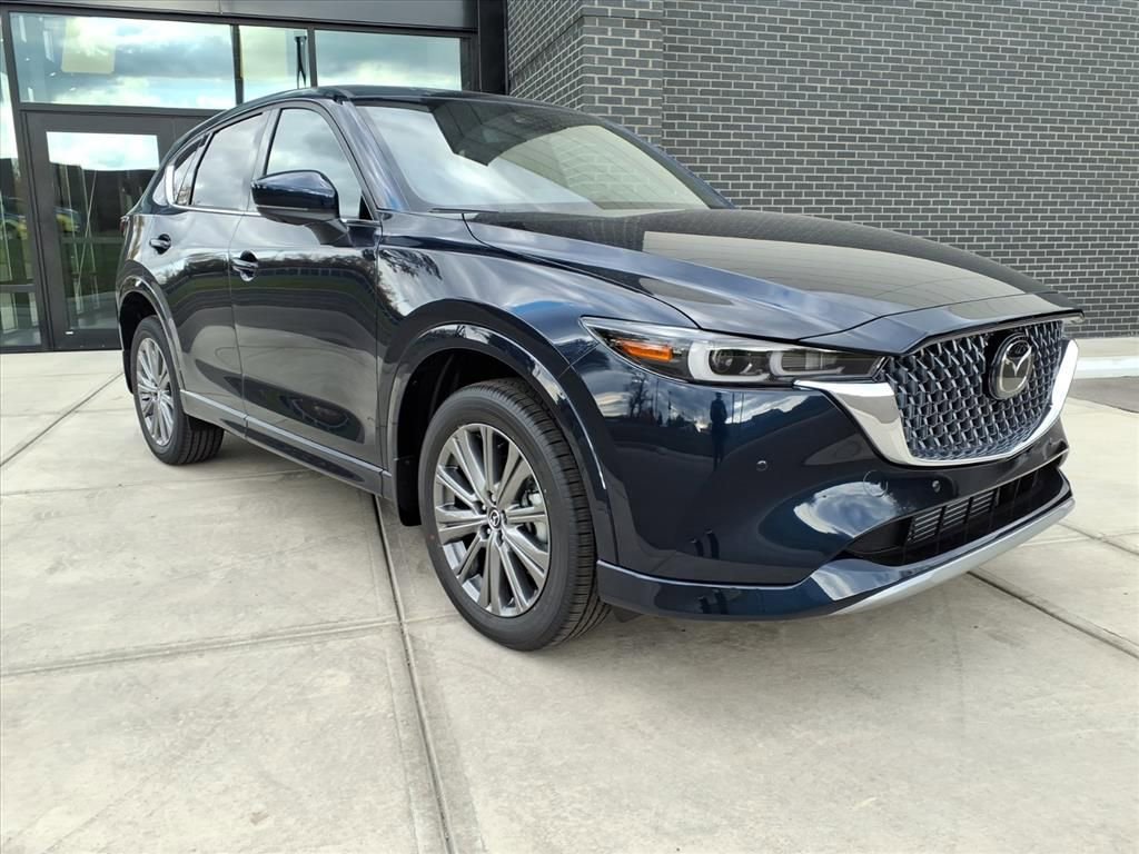 New 2025 MAZDA CX-5 Signature image 1