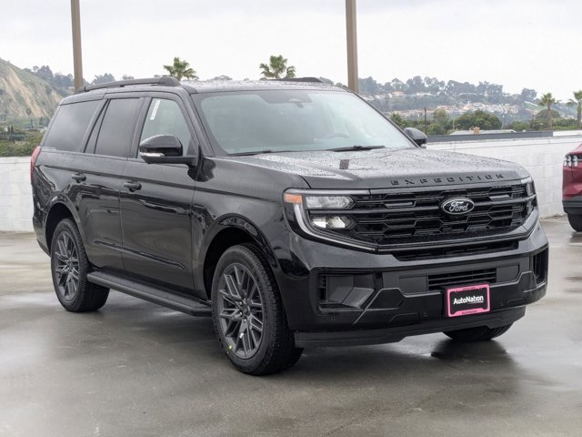 New 2026 Ford Expedition Platinum w/ Stealth Appearance Package image 7